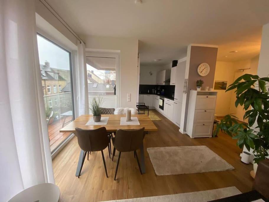 Moderne Penthouse Wohnung 슐레스비히 외부 사진